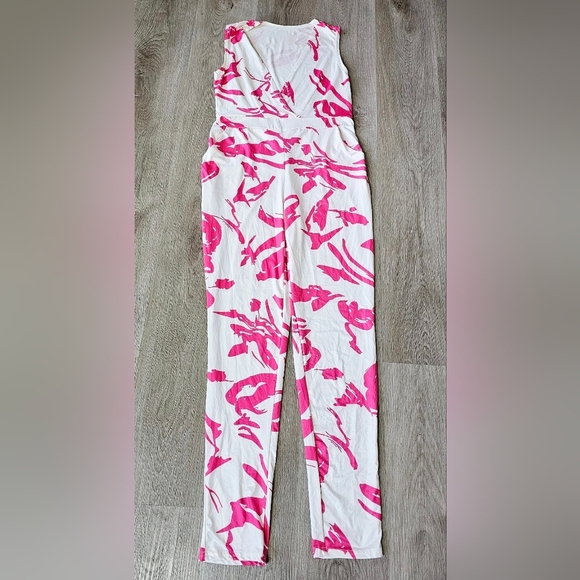 XLarge Sleeveless Jumpsuit – Pink & White Abstract Print - Picture 1 of 4